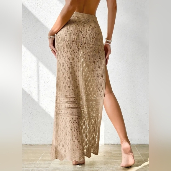 New! Elegant Tan Crochet Maxi Skirt With Slit Size Medium! NEW! - Picture 2 of 5